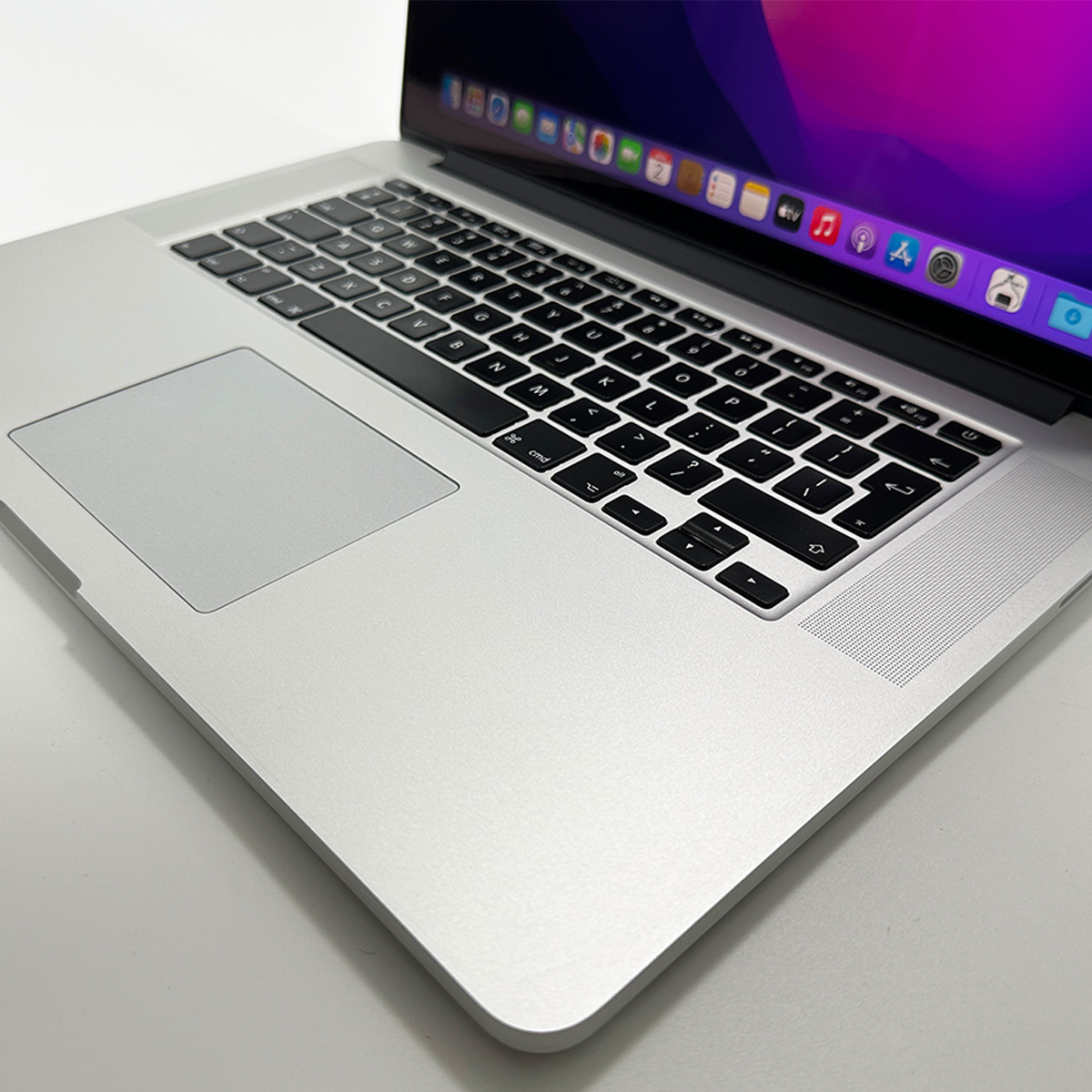 Laptop MacBook Pro A1398 – 2015 Intel i7 16 GB 256 SSD 15.4 inch