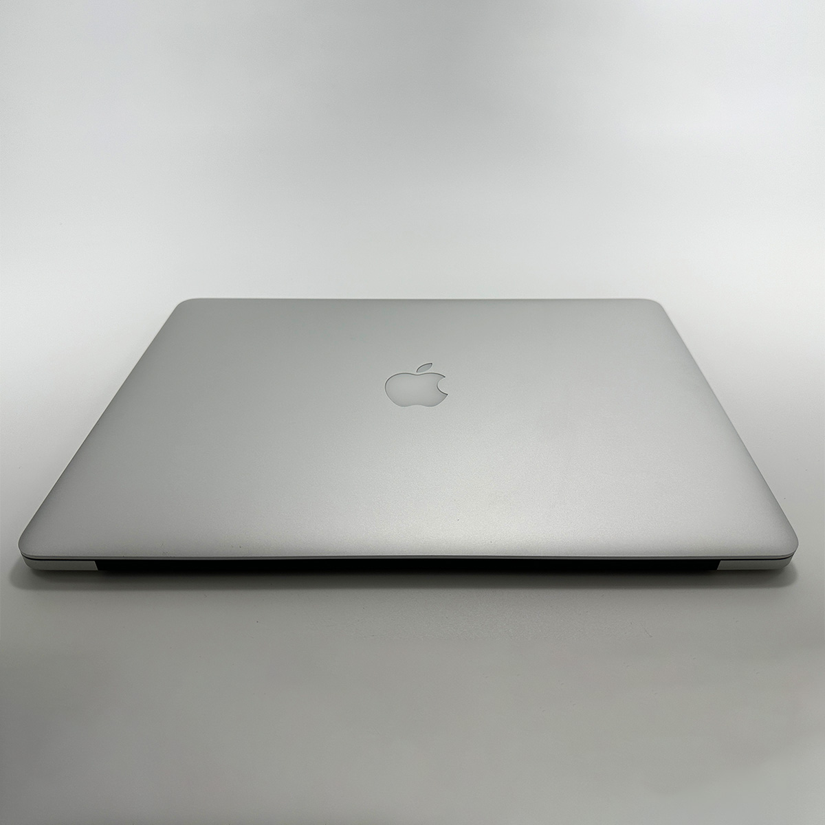 MacBookPro15-inchRetina（A1398）16GB/256GB Laptop MacBook Pro A1398 – 2015 Intel i7 16 GB 256 SSD 15.4 inch